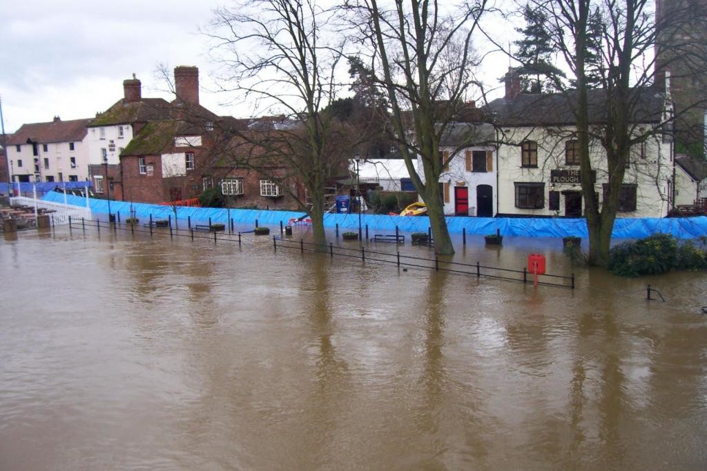 Upton on Severn Jan 13th 2007 last floods for comparison Flooding